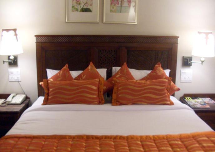 Hotel Sai Inn Мумбаи Номер фото