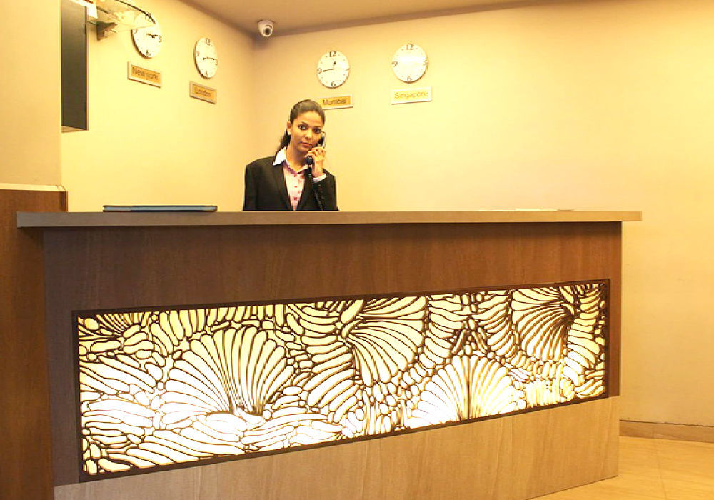 Hotel Sai Inn Мумбаи Экстерьер фото